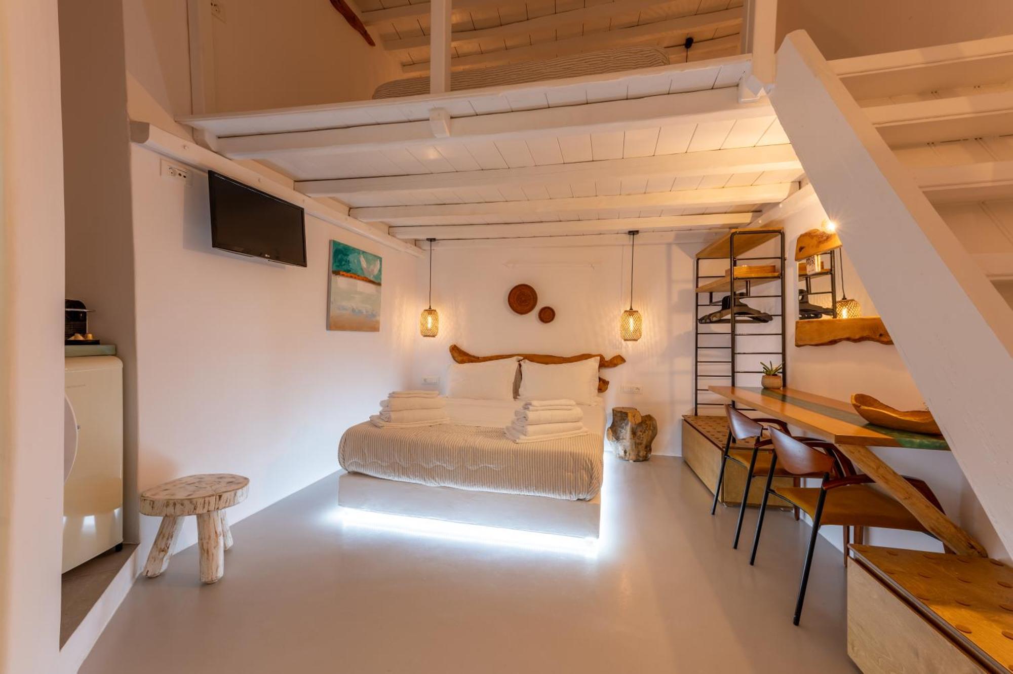 Mykonos Vibes Town Loft *